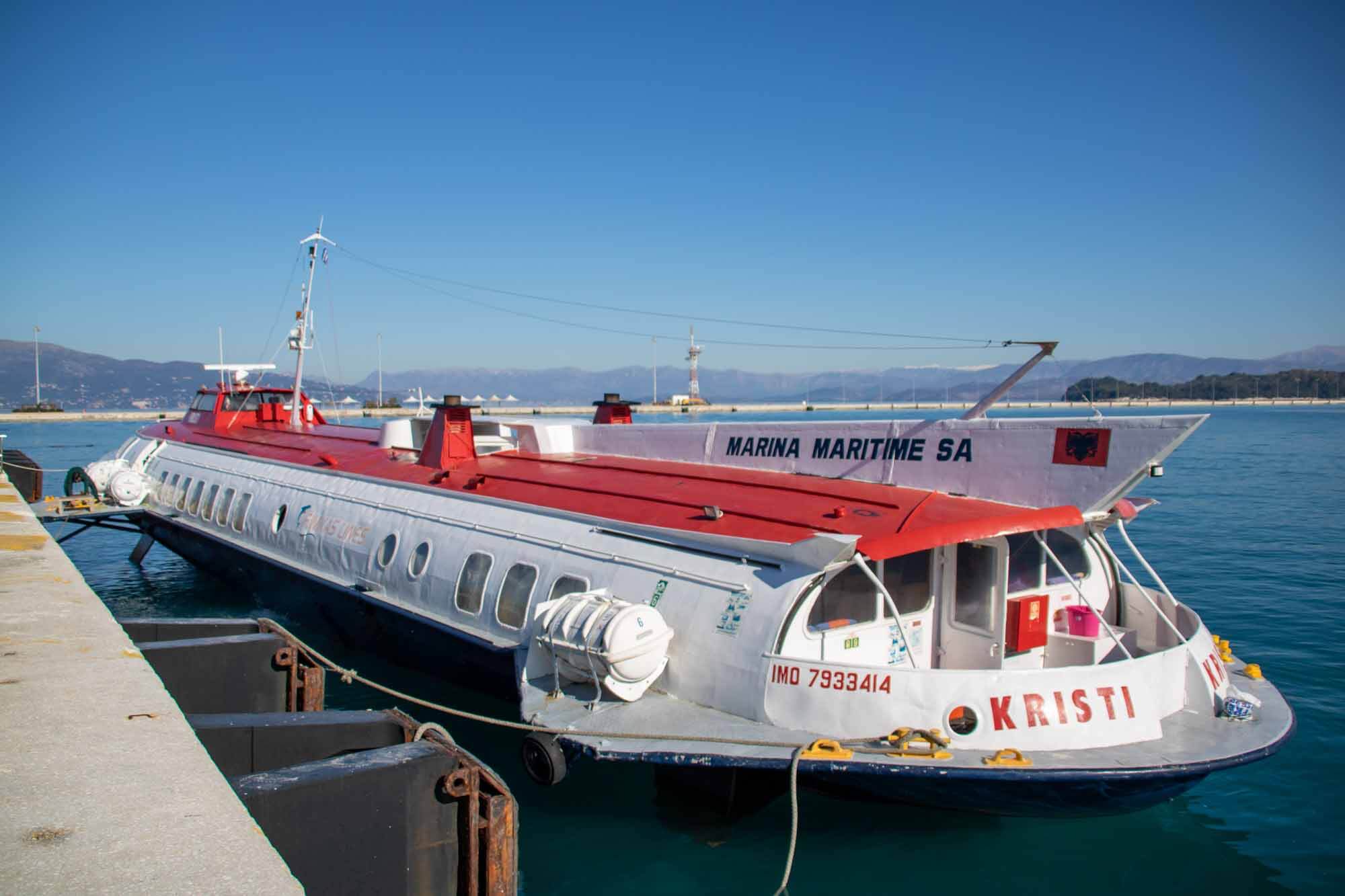 prom z Korfu do Sarandy